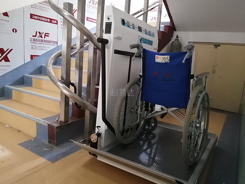 斜掛升降平臺(tái)